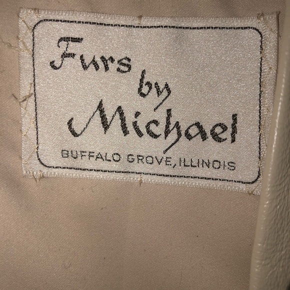 Short Nap Fox Fur Jacket - Picture 4 of 4